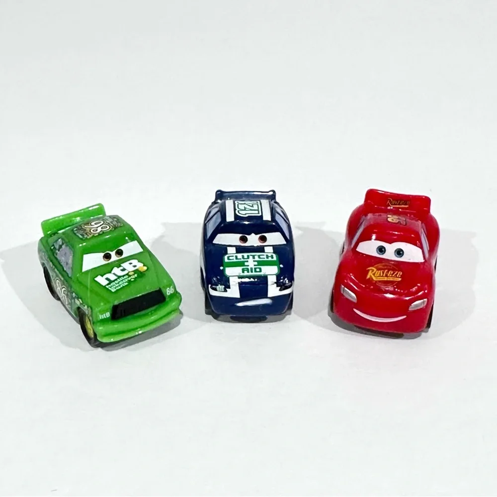 Disney Cars Micro Drifters Chick Hicks, Clutch Aid, Lightning McQueen